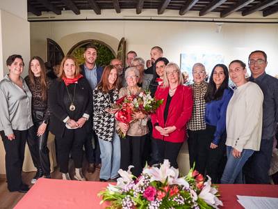 Pepita Ginovart, homenatjada en un emotiu acte a la Torre Vella de Salou