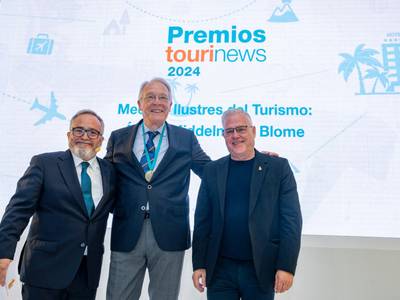 Pere Granados imposa, a Canàries, la Medalla "Ilustres del Turismo"