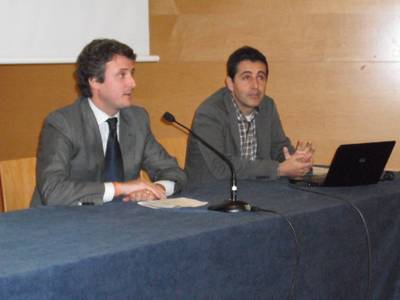 Protecció Civil exposa les mesures per millorar la seguretat a les platges catalanes durant una sessió informativa a Salou