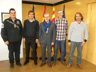 Recepció a alcaldia a l'associació de Scalextric Slot Salou