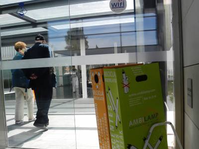 Salou aposta per la millora de l’eficiència en el reciclatge de fluorescents i bombetes