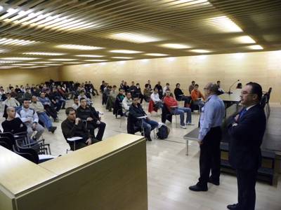 Salou busca 14 policies interins per al reforç de la vigilància en temporada alta