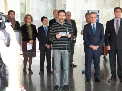 Salou commemora el Dia Internacional per a l’eliminació de la violència envers les dones, consternat per l’atropellament i mort d’un home, avui a la via del tren