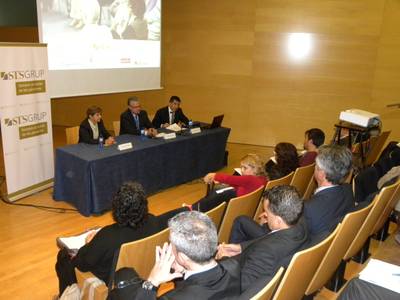 Salou debat sobre el paper i el futur dels treballadors socials