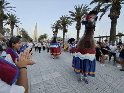 📸Salou exhibeix els seus elements festius durant les Nits Daurades