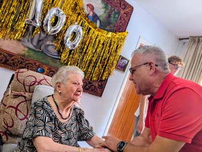 Salou homenatja Magdalena Fernández Balfegó pels seus 100 anys