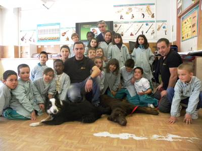 Salou imparteix tallers de formació per a la tinença responsable d’animals de companyia als centres educatius