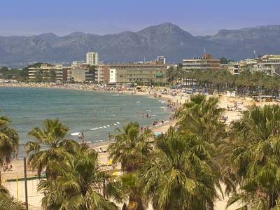 Salou millorarà el servei de dutxes de les platges de Ponent, Capellans i cala Crancs