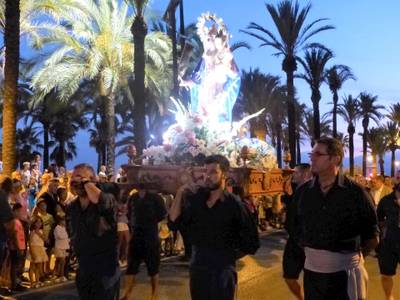 Salou recupera la processó de la Verge de Santa Maria del Mar
