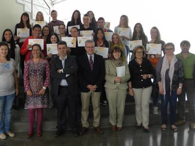 Tres alumnes de l’IES Jaume I de Salou s’enduen el primer premi a la millor idea empresarial