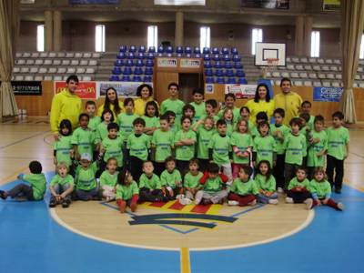 Una cinquantena de joves de Salou participen de les activitats de lleure durant la Setmana Santa