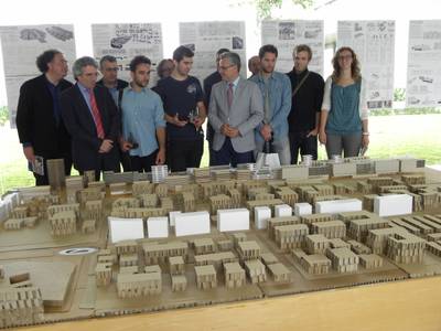 Una maqueta gegant sobre l’Eix Cívic de Salou s’instal·la al passadís del TAS
