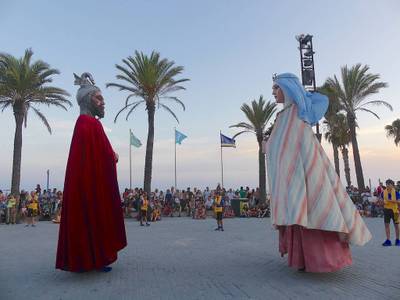 Exhibición de los elementos festivos del municipio