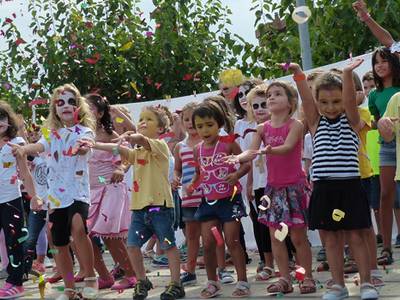 Los niños y niñas del Casal Xic 's despiden el verano con una gran fiesta