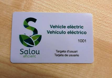 Salou envía tarjetas gratuitas de recarga a todos los vehículos eléctricos del municipio
