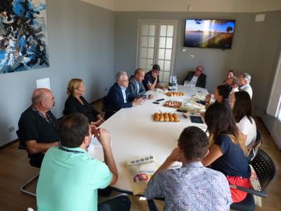 El alcalde de Salou expone a periodistas franceses el trabajo del municipio para convertirse en Destino Turístico Inteligente