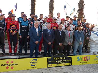 El alcalde Pere Granados da el pistoletazo de salida a la 55ª edición del RallyRACC Catalunya - Costa Daurada
