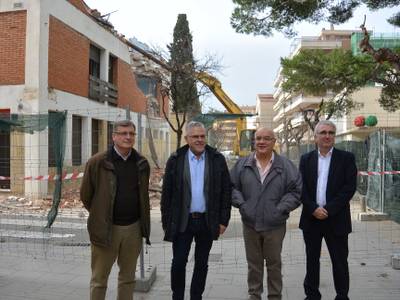 El Ayuntamiento de Salou inicia el derribo del Hostal Bona Estada