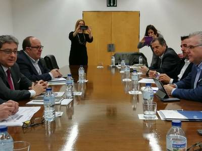 Salou y los otros municipios de la costa piden prioridad y celeridad al gobierno central por el desmantelamiento de las vías del tren