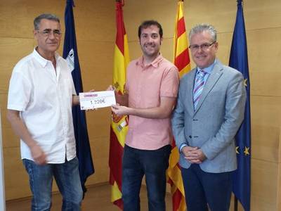 La Asociación AFANOC recibe los fondos recaudados durante el II Premio de Comunicación