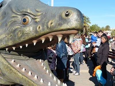 Salou sirve cerca de 500 degustaciones en la primera jornada popular de la Fiesta del Calamar