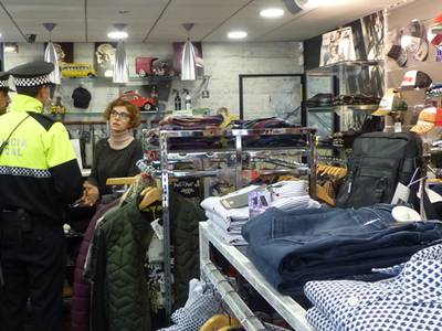 La Policía Local de Salou refuerza la vigilancia en las zonas comerciales aprovechando el inicio de la Campaña de Navidad