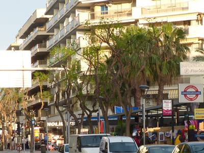 Salou creará una tasa que grava los pisos de las entidades bancarias que están desocupados