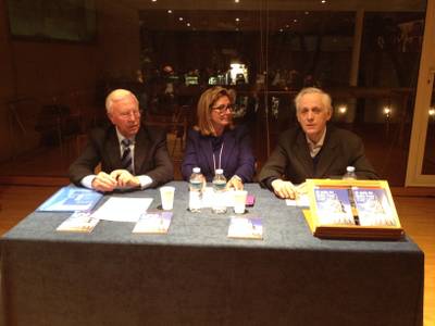 Antoni Coll presenta en la biblioteca de Salou su último libro ' El guía de Saint Paul '