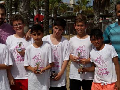 Aquest cap de setmana s’ha celebrat a Salou el XXII Juguem a la Platja amb 150 participants