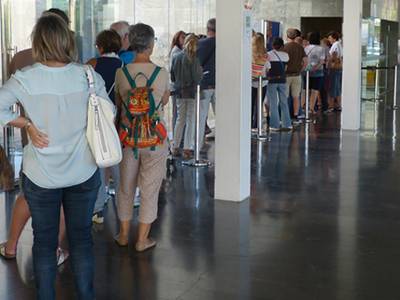 Casi 400 personas pasan por Cultura en el primer día de las inscripciones del Salou Actiu