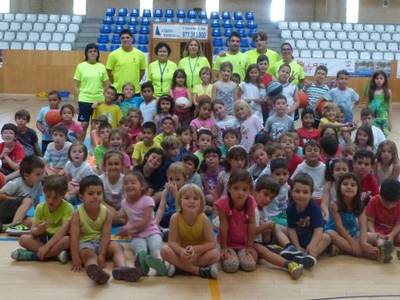 Comienza la Escuela Deportiva de verano  y las actividades de deporte 2014 con 216 niños inscritos