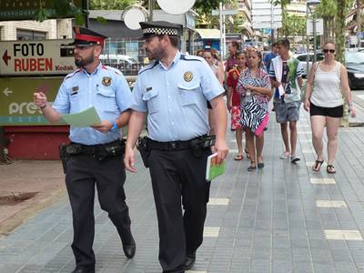 Comienzan las patrullas mixtas entre Policía Local y Mossos por el casco antiguo de Salou