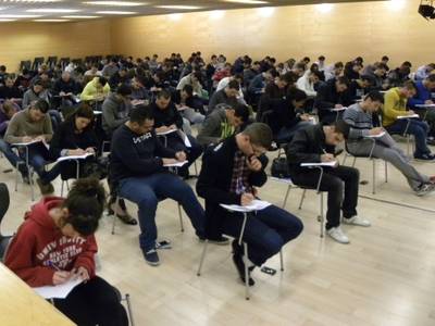 Comienzan las pruebas eliminatorias para los 300 candidatos que optan a una de las 14 plazas de Policía Local de verano
