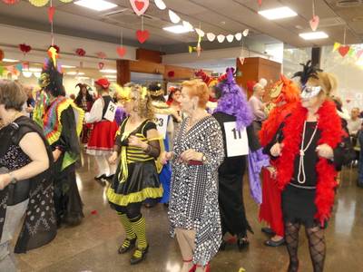 📸 GALERÍA DE FOTOS: La gente mayor de Salou disfruta del Carnaval