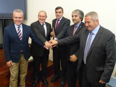 El alcalde de Salou apoya la firma del convenio entre el SOC y BCN World