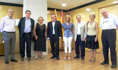El alcalde de Salou recibe el Jurado de los Premios de Investigación Pictórica José Luís Rubio