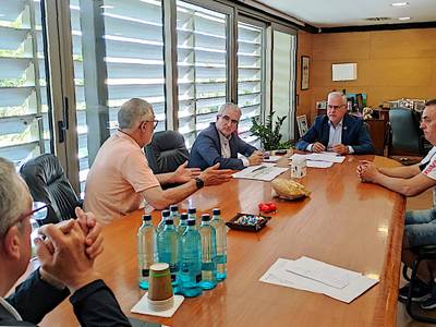 El alcalde de Salou se compromete a incorporar al proyecto los acuerdos alcanzados con propietarios de edificios del ámbito del Eix Cívic