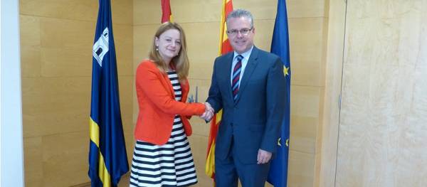 El alcalde de Salou se reúne con la cónsul de Rumanía