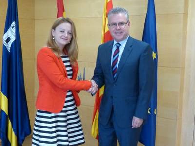 El alcalde de Salou se reúne con la cónsul de Rumanía