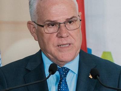 El alcalde de Salou tilda de "irresponsabilidad" las declaraciones del conseller de Salud sobre Hard Rock