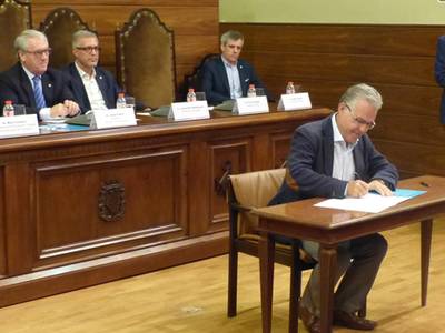 El alcalde Granados firma el manifiesto institucional de apoyo al CTI (BCN World)