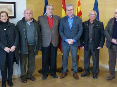El alcalde recibe a la nueva junta de la Asociación de Jubilados Esplai Salou