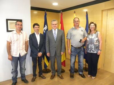 El ayuntamiento de Salou homenajea a Francisco Mestres