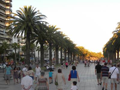 El Ayuntamiento de Salou iniciará inspecciones para detectar pisos turísticos no declarados en el municipio