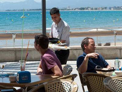 El Ayuntamiento de Salou permitirá la apertura de restaurantes musicales en todo el ámbito municipal