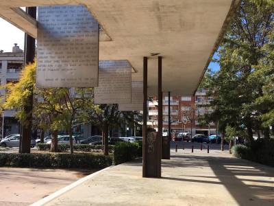 El Ayuntamiento de Salou planta un árbol para la Paz