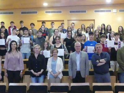El Ayuntamiento de Salou premia a los y las jóvenes emprendedores, con el programa ‘L’Institut Emprèn’
