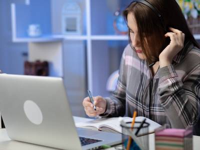 El Ayuntamiento de Salou, satisfecho con el éxito de inscripciones a las formaciones online del Programa de Ayuda a la Transformación Digital y Tecnológica, en el marco del Plan de Reactivación Económica