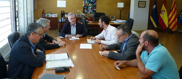El Ayuntamiento de Salou y entidades a favor del transporte público quieren trabajar conjuntamente en la defensa de propuestas de mejora del transporte ferroviario en el municipio