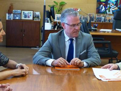 El Ayuntamiento de Salou y la URV acuerdan llevar adelante un centro de emprendedores en el municipio